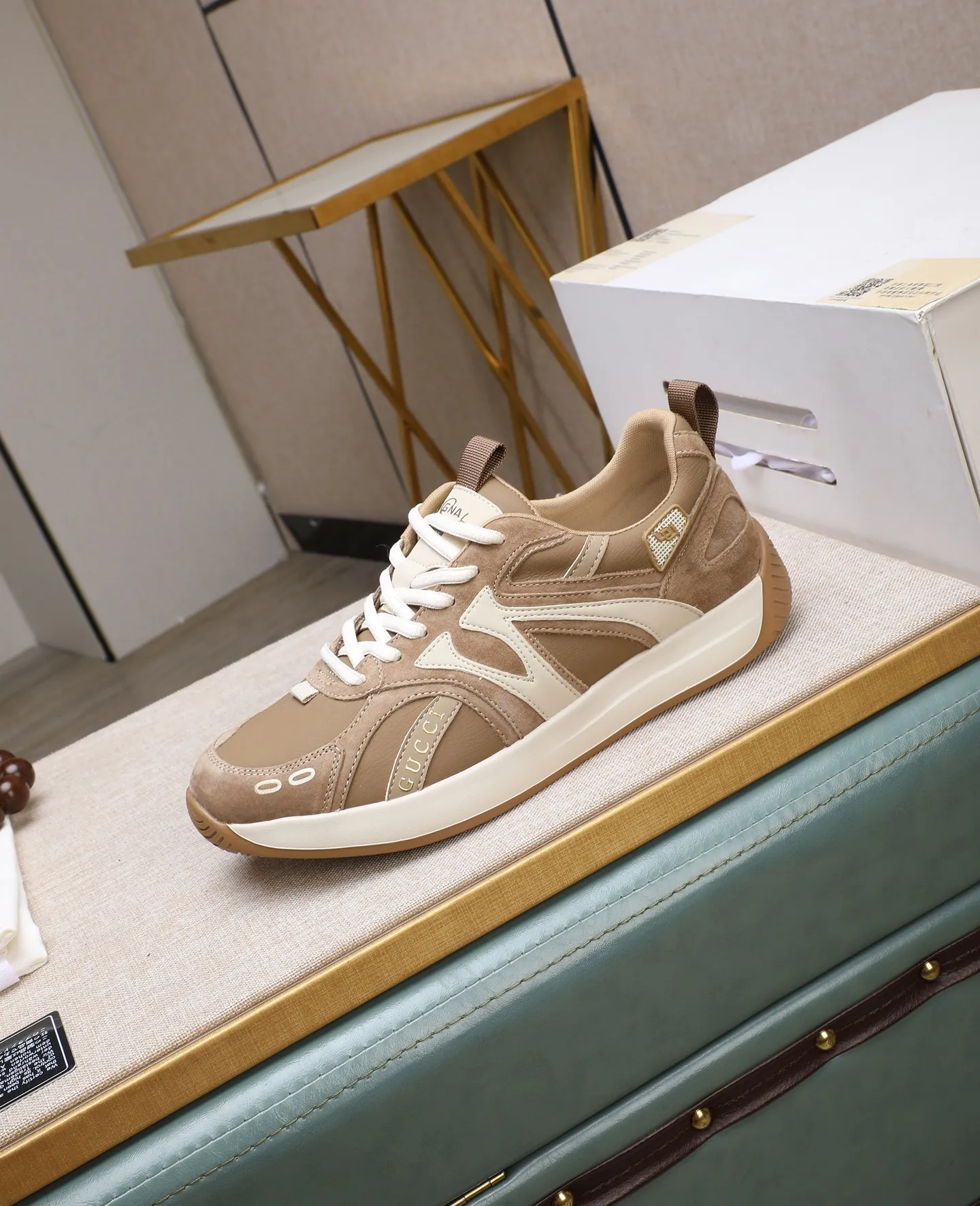 Men's men's shoes 💰440 GUCCI🔍🔍The latest model is on sale at the same time at the counter. Original calfskin imported from Italy, genuine leather lining, (high-end, noble, and classy) with exquisite workmanship. Sole: Original sole provided by the original factory, ⚠Exclusive double-layer movable molded sole super comfortable⚠, real shot 🎬The real thing is better🔍🔍"High quality·Follow the order" Code number 38-44